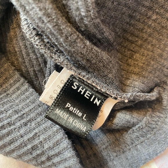 dark grey tank top- SHEIN - Picture 3 of 3